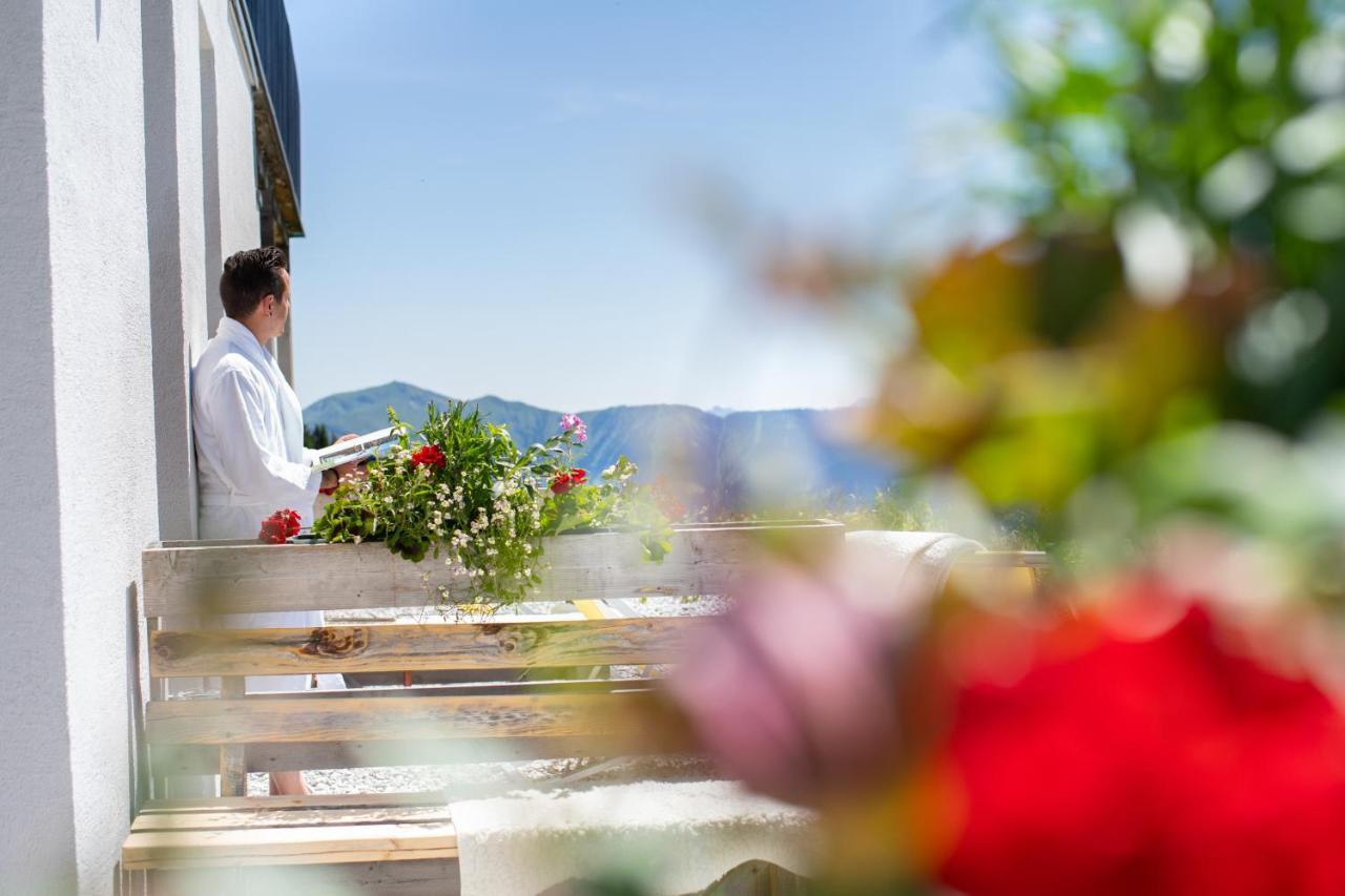 ホテル Schmiedhof Alm ツェル アム ゼー エクステリア 写真
