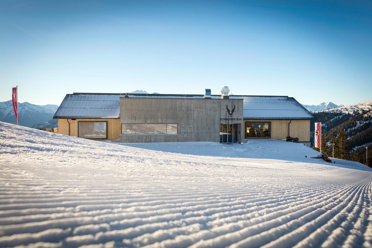 ホテル Schmiedhof Alm ツェル アム ゼー エクステリア 写真