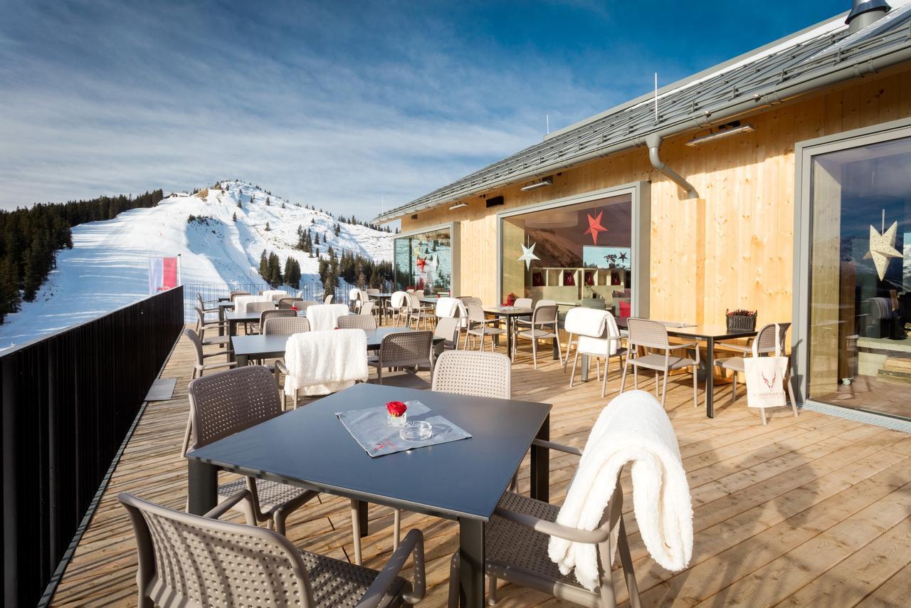 ホテル Schmiedhof Alm ツェル アム ゼー エクステリア 写真
