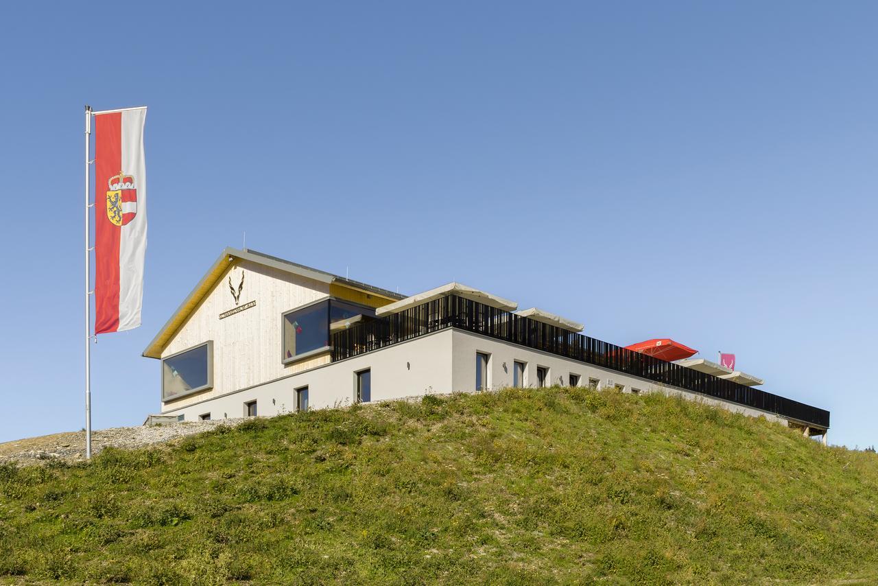 ホテル Schmiedhof Alm ツェル アム ゼー エクステリア 写真